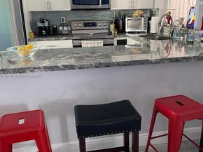 10454 NW 5th Ter 430, Miami FL 33172