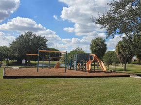 10454 NW 5th Ter 430, Miami FL 33172