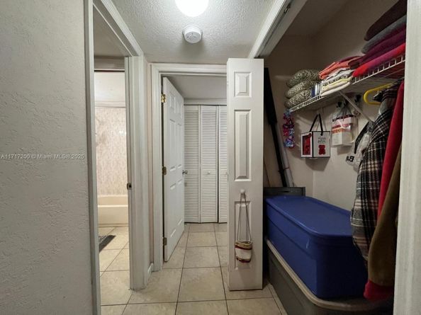 12290 NE 11th Ct 203, North Miami FL 33161