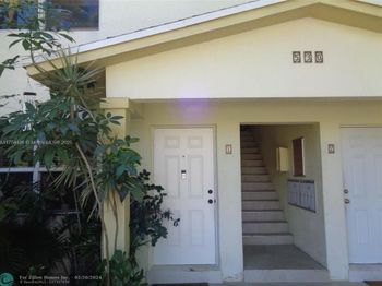 530 NE 15th Ct
