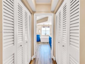 2051 SE 3rd St 407, Deerfield Beach FL 33441