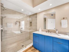 2051 SE 3rd St 407, Deerfield Beach FL 33441