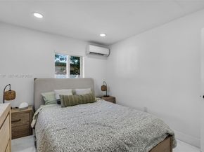 2020 NW 83rd Ter, Miami FL 33147