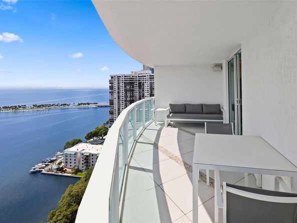 2101 Brickell Ave 2306, Miami FL 33129