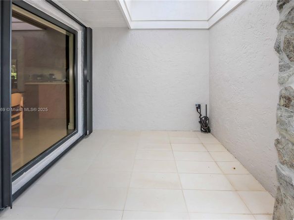 3650 N 36th Ave 2, Hollywood FL 33021