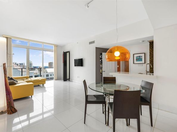 1155 Brickell Bay Dr PH204, Miami FL 33131