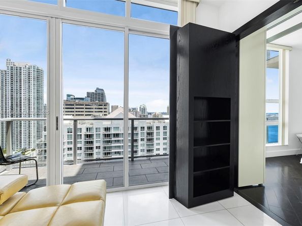 1155 Brickell Bay Dr PH204, Miami FL 33131