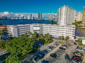 4000 NE 170th St 602, North Miami Beach FL 33160