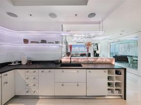 100 S Pointe Dr 3002, Miami Beach FL 33139