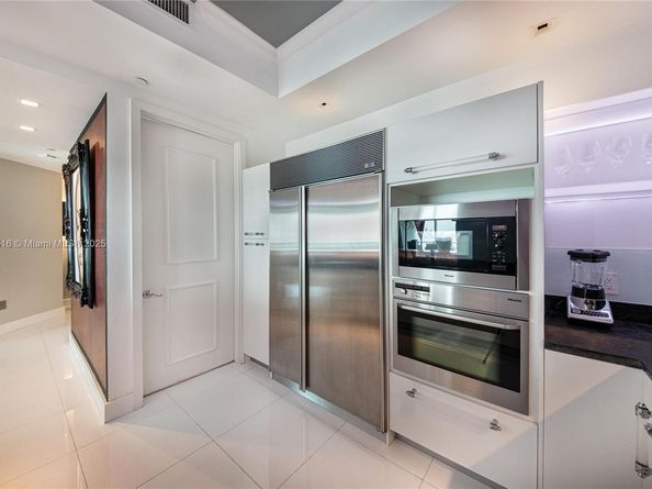 100 S Pointe Dr 3002, Miami Beach FL 33139