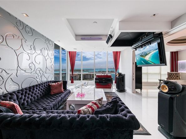 100 S Pointe Dr 3002, Miami Beach FL 33139