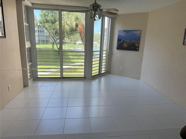 1920 Sabal Palm Dr 201, Davie FL 33324
