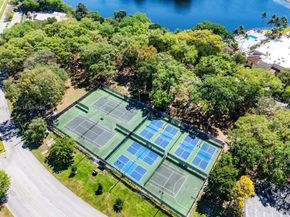 1920 Sabal Palm Dr 201, Davie FL 33324