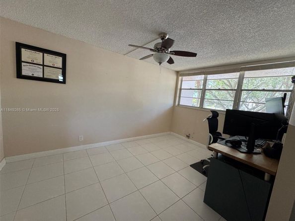 1920 Sabal Palm Dr 201, Davie FL 33324