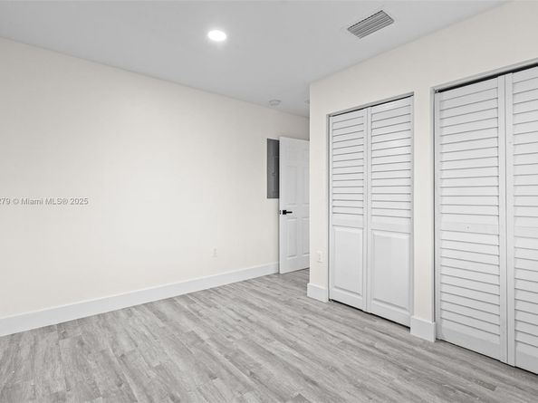 742 NW 70th St, Miami FL 33150