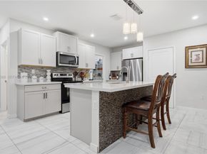 439 NE 6th Pl, Florida City FL 33034