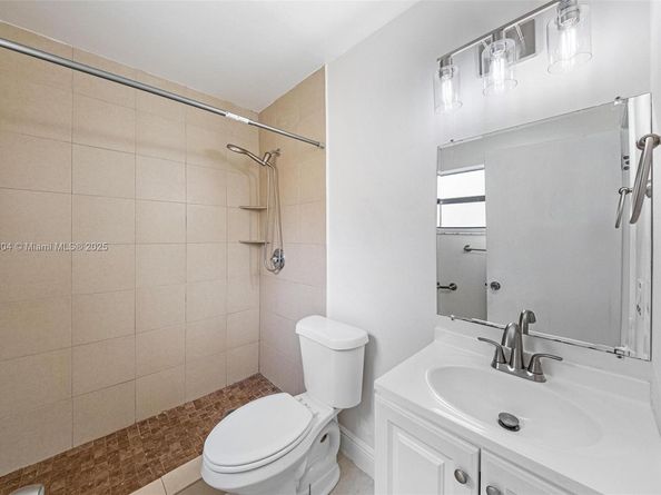 1920 NW 3rd Ave, Pompano Beach FL 33060