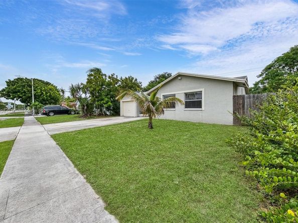 1920 NW 3rd Ave, Pompano Beach FL 33060