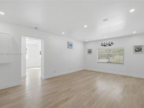 11012 SW 117th St, Miami FL 33176