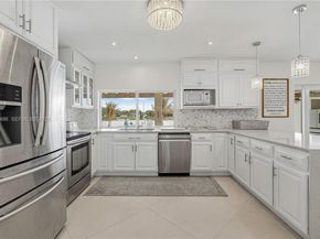 11012 SW 117th St, Miami FL 33176