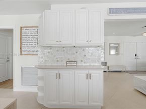 11012 SW 117th St, Miami FL 33176