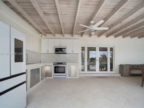 11012 SW 117th St, Miami FL 33176