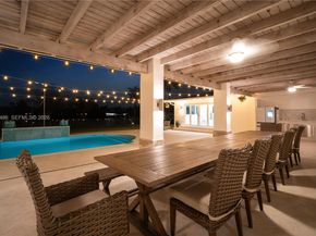 11012 SW 117th St, Miami FL 33176