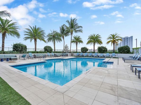 3000 Coral Way 1009, Miami FL 33145