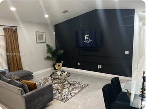 933 NW 2nd Ave, Fort Lauderdale FL 33311