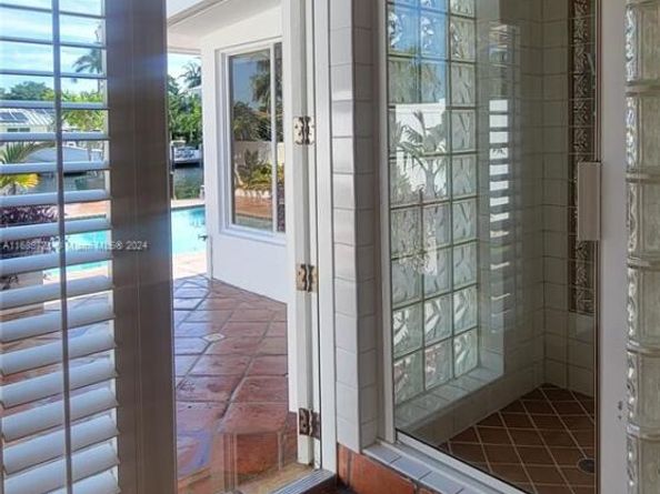 2781 NE 23rd Ct, Pompano Beach FL 33062