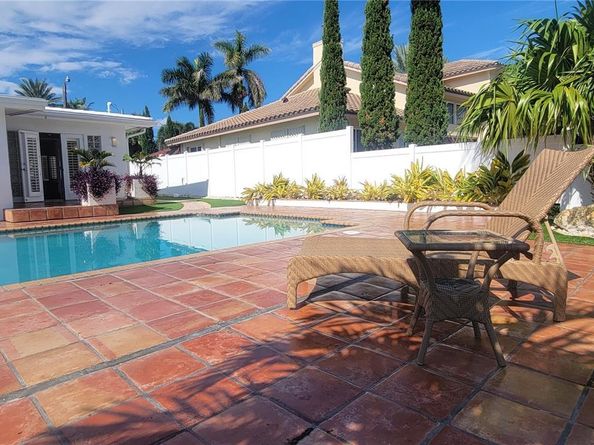2781 NE 23rd Ct, Pompano Beach FL 33062