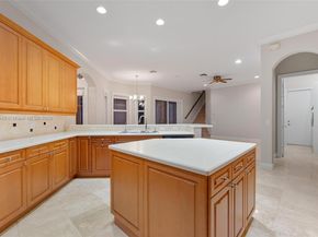 920 Captiva Dr, Hollywood FL 33019