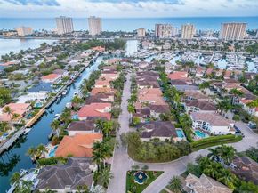 920 Captiva Dr, Hollywood FL 33019