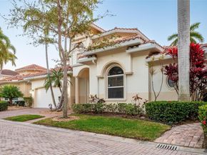 920 Captiva Dr, Hollywood FL 33019