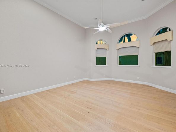 920 Captiva Dr, Hollywood FL 33019