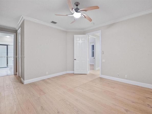 920 Captiva Dr, Hollywood FL 33019