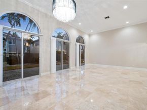 920 Captiva Dr, Hollywood FL 33019