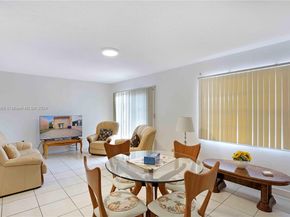 624 NW 11th St, Miami FL 33136