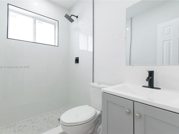 5701 NW 21st Ave, Miami FL 33142