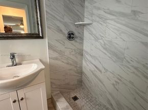 116 SE 9th Ct, Hallandale Beach FL 33009