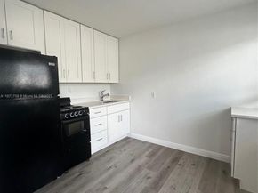 116 SE 9th Ct, Hallandale Beach FL 33009