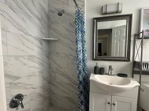 116 SE 9th Ct, Hallandale Beach FL 33009