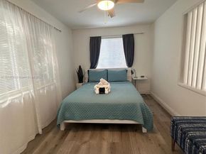 116 SE 9th Ct, Hallandale Beach FL 33009