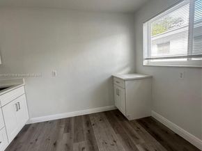 116 SE 9th Ct, Hallandale Beach FL 33009