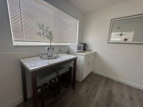 116 SE 9th Ct, Hallandale Beach FL 33009