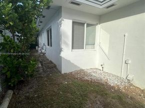 116 SE 9th Ct, Hallandale Beach FL 33009