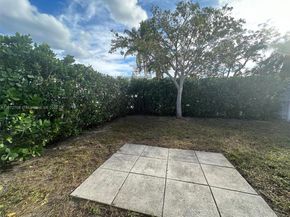 116 SE 9th Ct, Hallandale Beach FL 33009