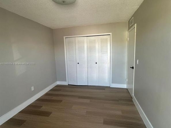 1051 SW 1st St 303, Miami FL 33130