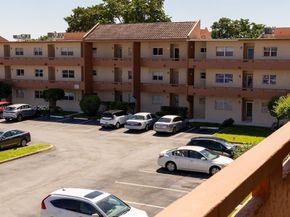 8842 W Mcnab Rd 302, Tamarac FL 33321