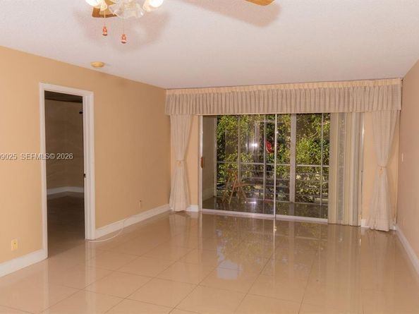 8842 W Mcnab Rd 302, Tamarac FL 33321